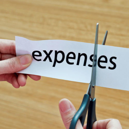 Nine Easy Ways to Cut Expenses on Your Next Move
